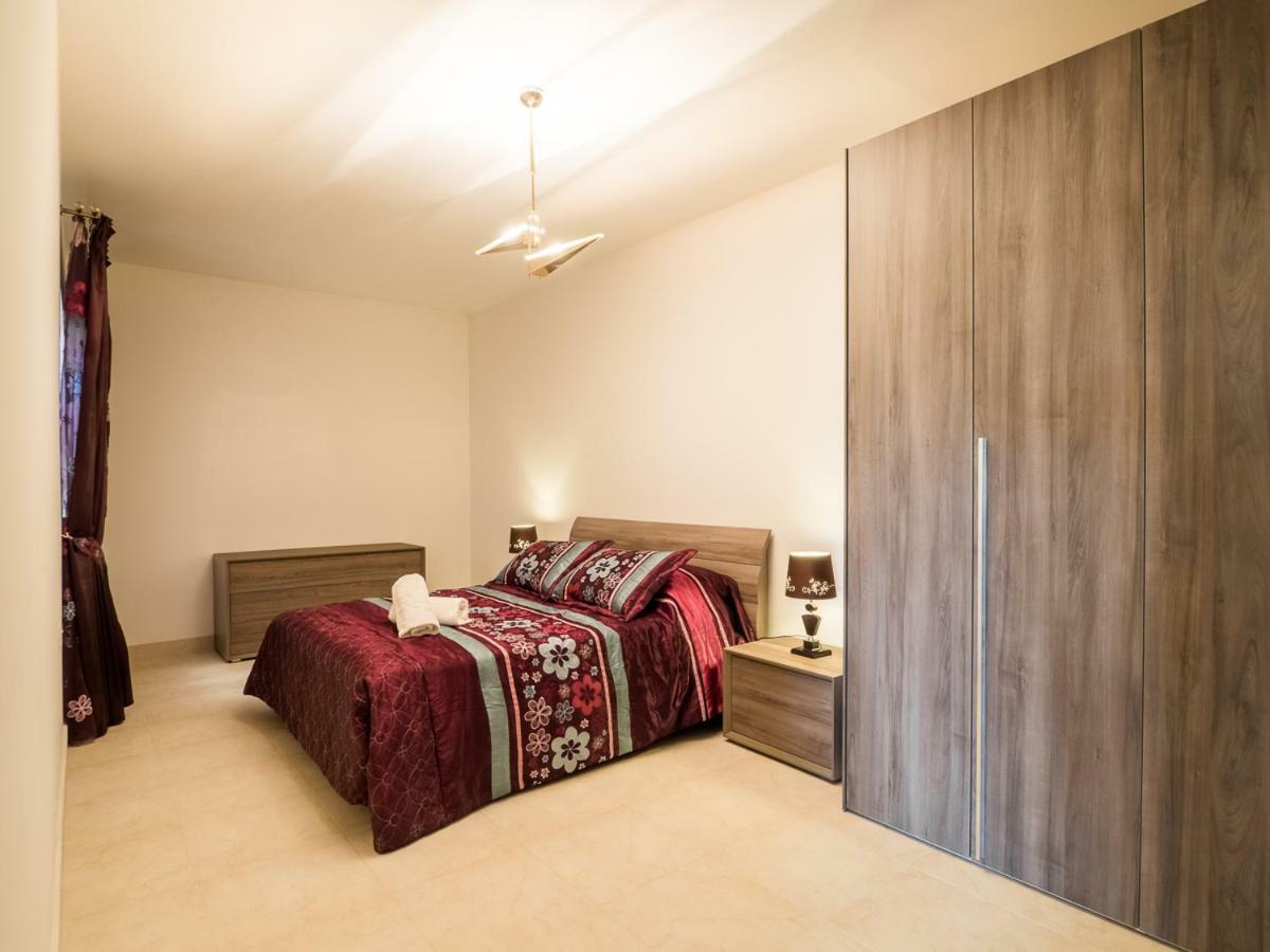 Landmark Apartment Birżebbuġa Extérieur photo
